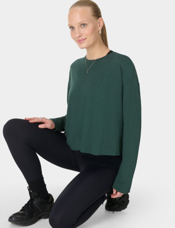 Essential Crew Neck Crop Top