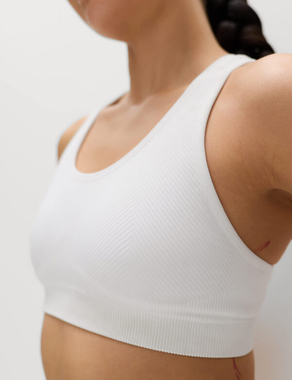 Reversible Seamless Medium Support Sports Bra